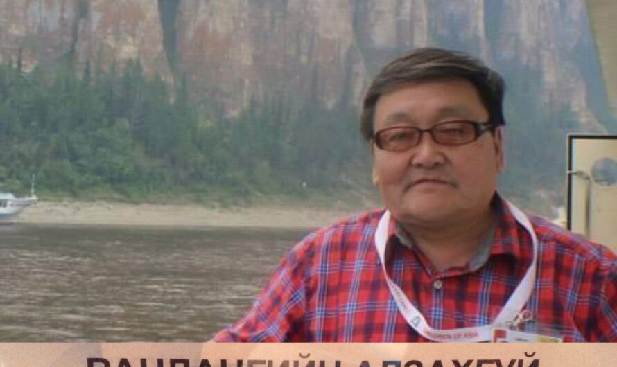 Вандангийн Алзахгуй- член Совета ассоциации выпускников ВКШ, д.и.н. профессор, директор Улан-Баторского филиала Международной организации по оценке качества образования “Перегрине глобал сервис»г.Улан-Батор.Выпускник ВКШ при ЦК ВЛКСМ 1981 года.