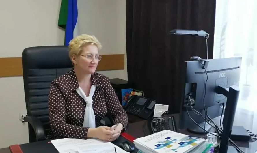 Светлана Николаевна Бурдюк-руководитель Госкомитета Башкортостана по тарифам.Выпускница ВКШ 1989 года.